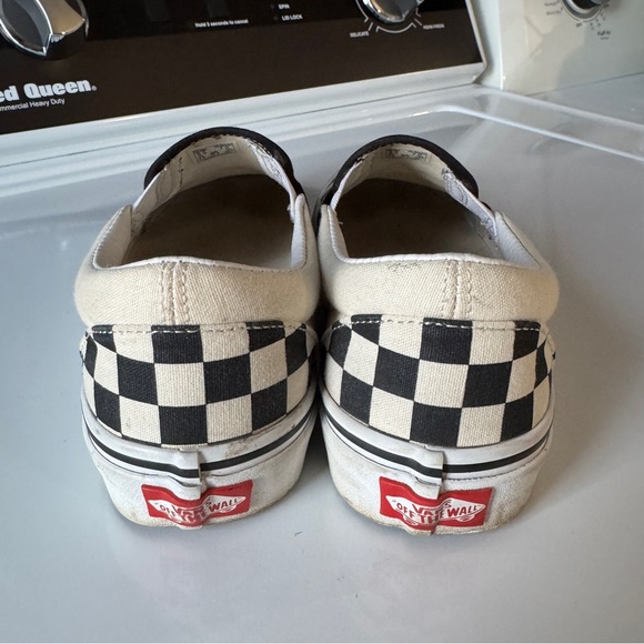 Vans Classic Slip-On Checkerboard US Women 7 - Picture 4 of 9